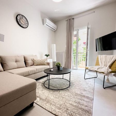 Metro Chic Haven: Modernized Urban Studio Near The Tram Athen Exterior foto