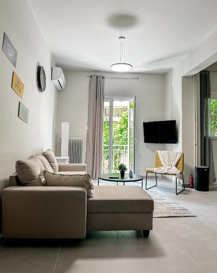 Metro Chic Haven: Modernized Urban Studio Near The Tram Athen Exterior foto