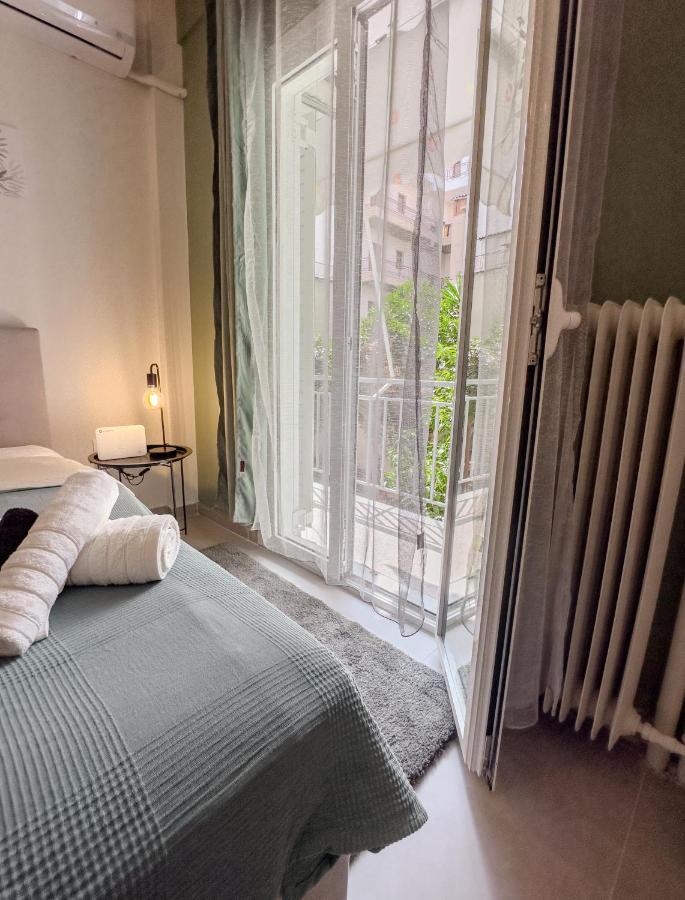 Metro Chic Haven: Modernized Urban Studio Near The Tram Athen Exterior foto